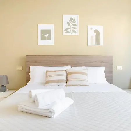 Casa In Centro Con Ampio Giardino *