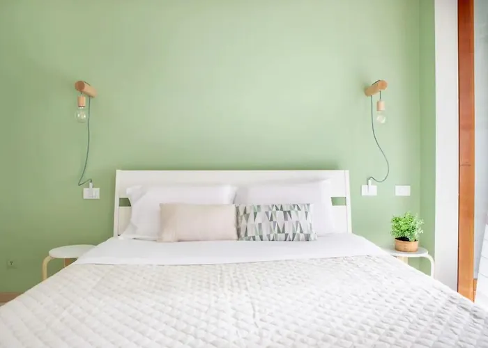 Casa In Centro Con Ampio Giardino *