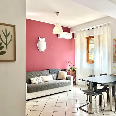 Casa In Centro Con Ampio Giardino